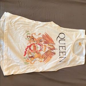 XS queen muscle tank, super soft